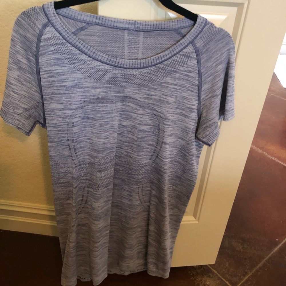 Lululemon top